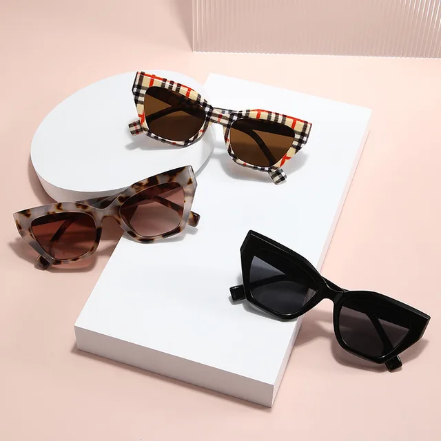 Retro Cat Eye Sunglasses